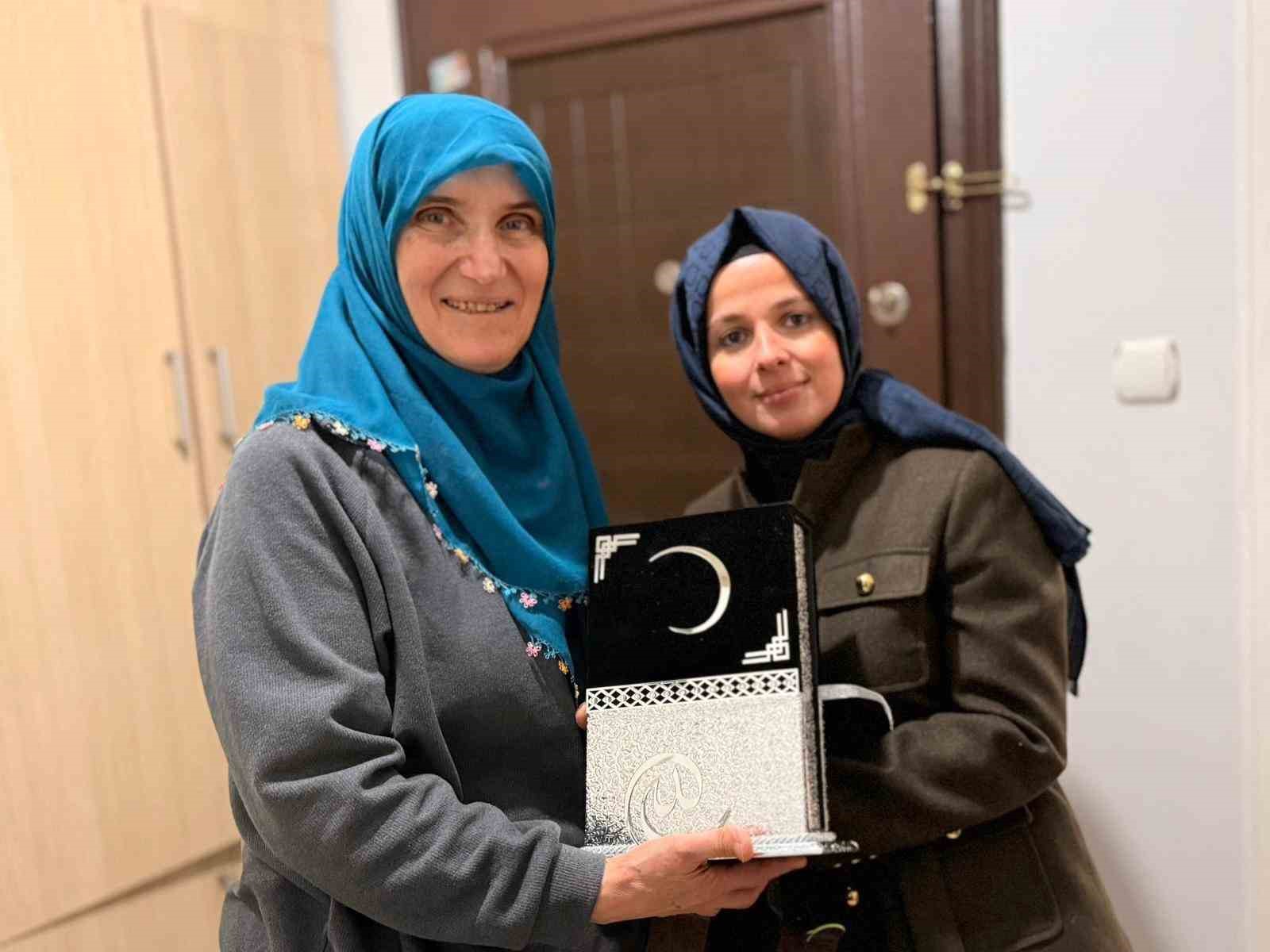 Zeynep Sözer’den gönül ve dayanışma buluşmaları
