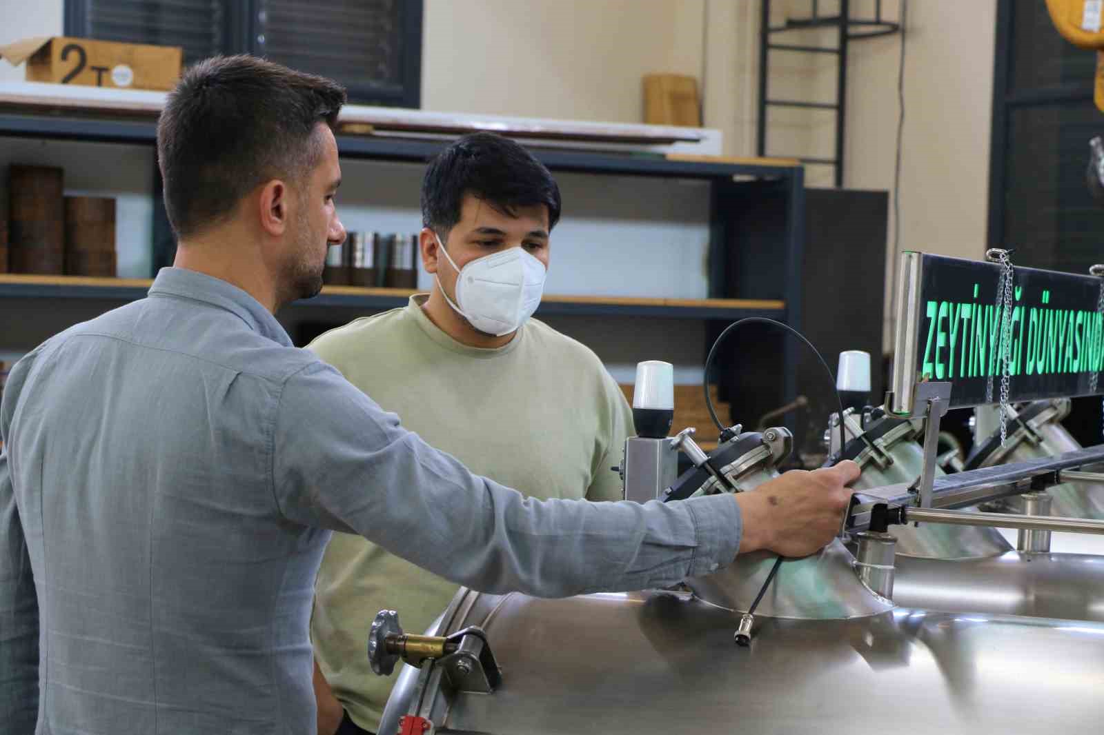 Zeytinyağında üreticileri heyecanlandıracak makine: Soğuk sıkımda sıcak sıkım verimi
