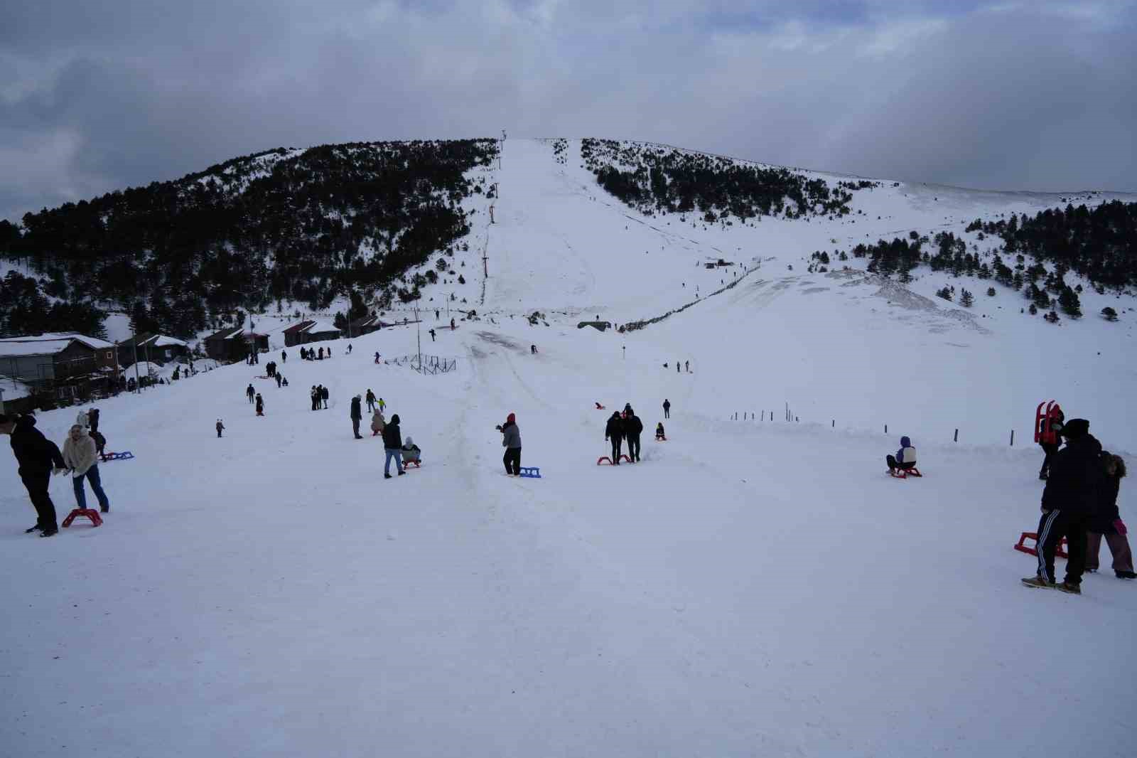 Zigana Dağı sömestir tatili boyunca 80 bin ziyaretçiyi ağırladı
