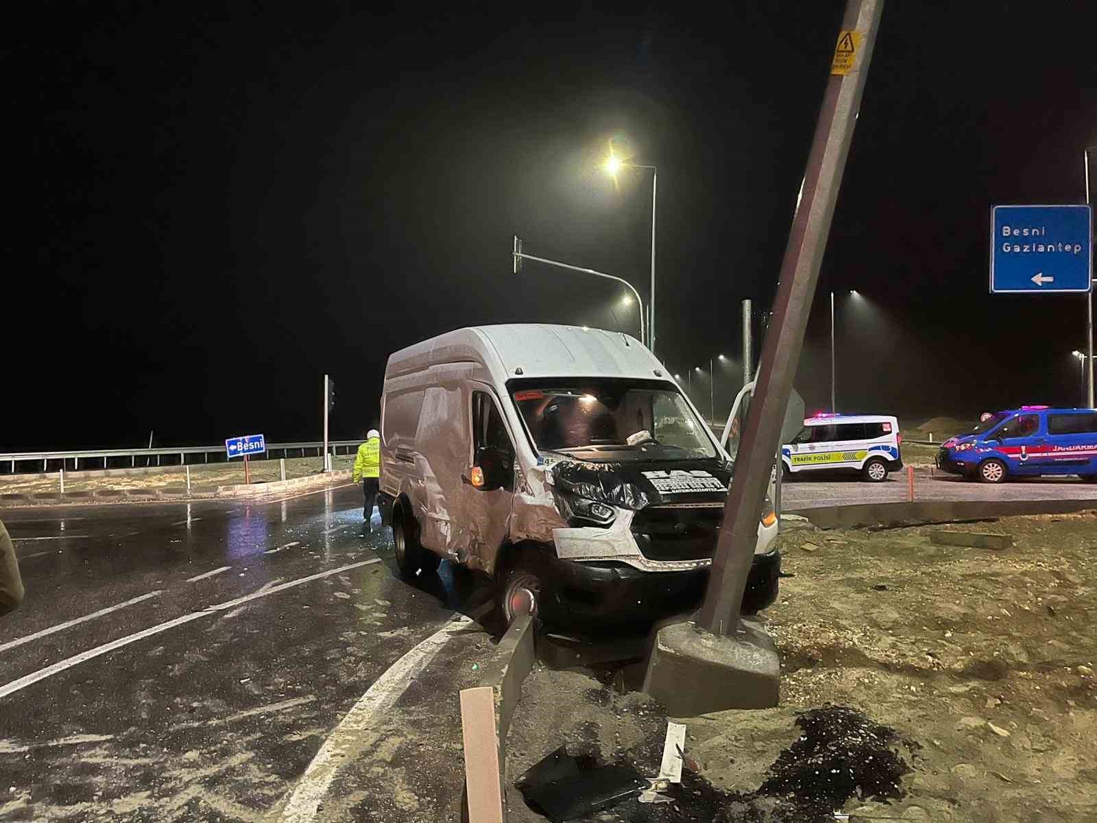 Zincirleme kazada 4 kişi yaralandı
