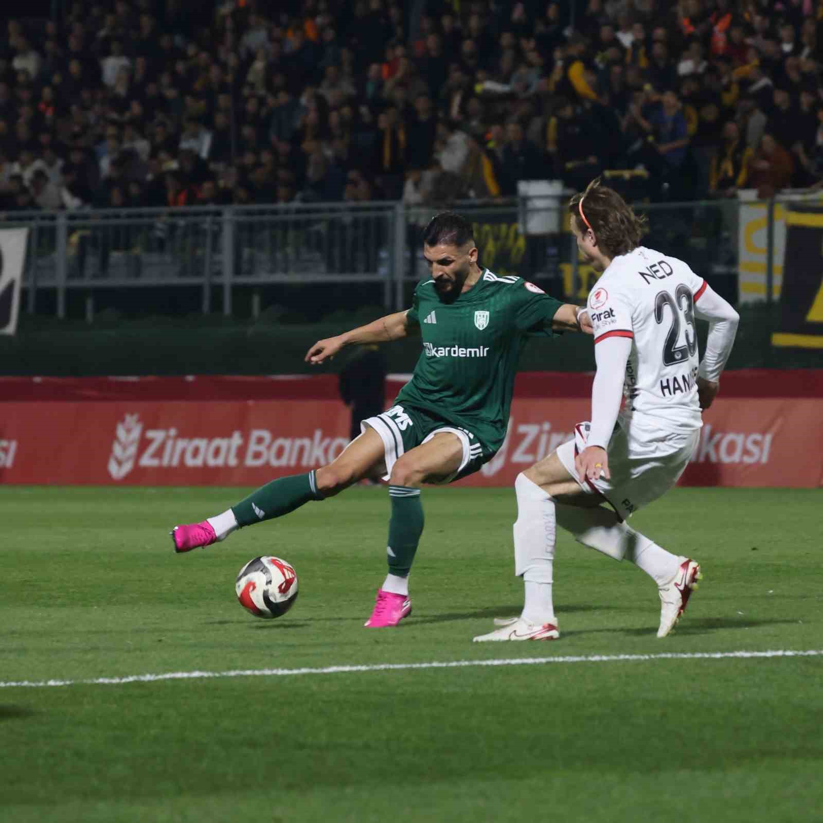 Ziraat Türkiye Kupası: Aliağa FK: 0 - Gençlerbirliği: 0 (İlk yarı)
