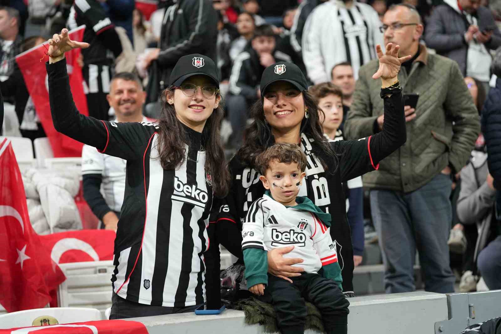 Ziraat Türkiye Kupası: Beşiktaş: 0 - Alanyaspor: 0 (Maç devam ediyor)
