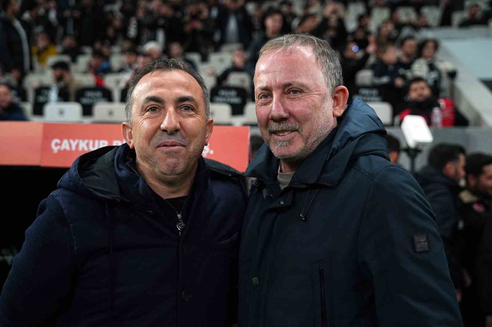 Ziraat Türkiye Kupası: Beşiktaş: 0 - Çaykur Rizespor: 0 (Maç devam ediyor)
