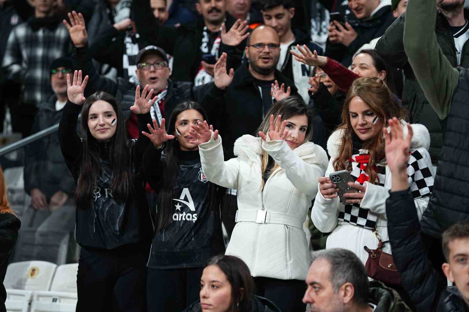 Ziraat Türkiye Kupası: Beşiktaş: 0 - Çaykur Rizespor: 0 (Maç devam ediyor)
