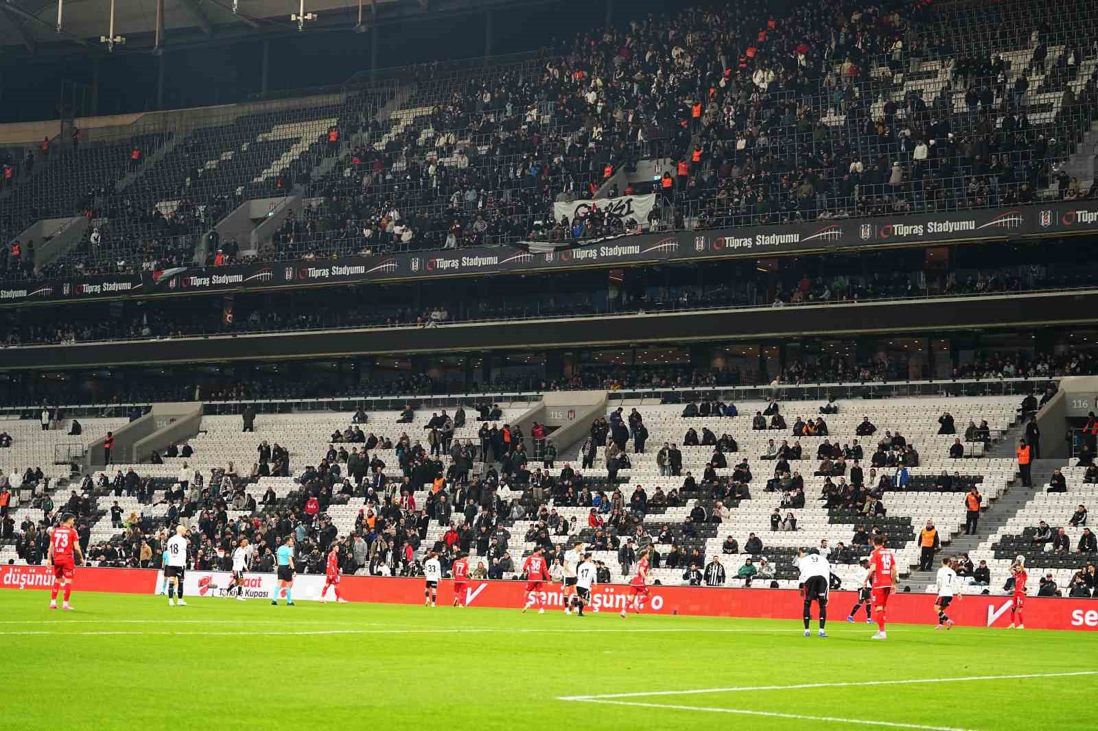 Ziraat Türkiye Kupası: Beşiktaş: 1 - Ankara Keçiörengücü: 0 (Maç devam ediyor)
