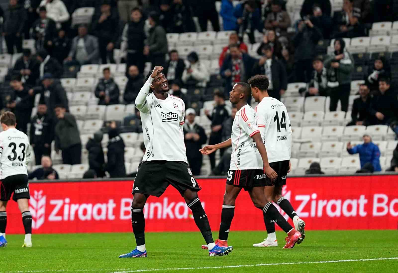 Ziraat Türkiye Kupası: Beşiktaş: 2 - Ankara Keçiörengücü: 0 (İlk yarı)
