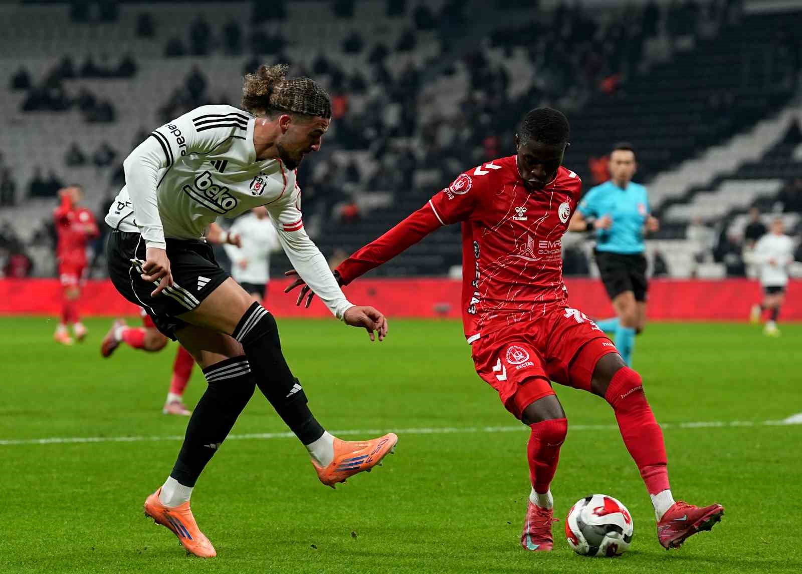 Ziraat Türkiye Kupası: Beşiktaş: 2 - Ankara Keçiörengücü: 0 (İlk yarı)
