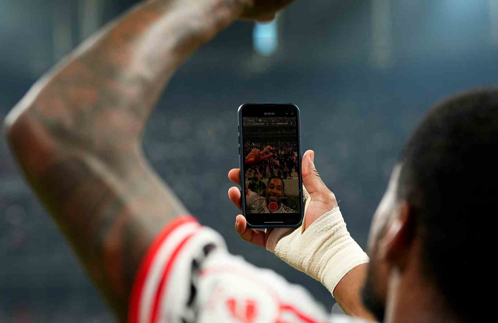 Ziraat Türkiye Kupası: Beşiktaş: 3 - Çaykur Rizespor: 0 (İlk yarı)
