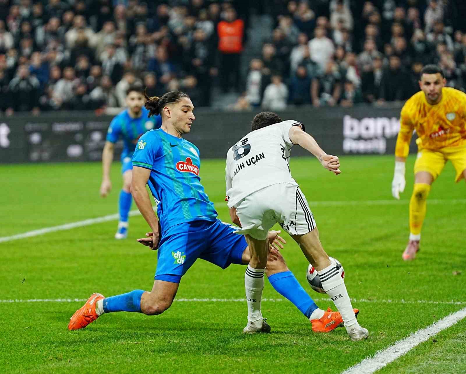 Ziraat Türkiye Kupası: Beşiktaş: 3 - Çaykur Rizespor: 0 (İlk yarı)
