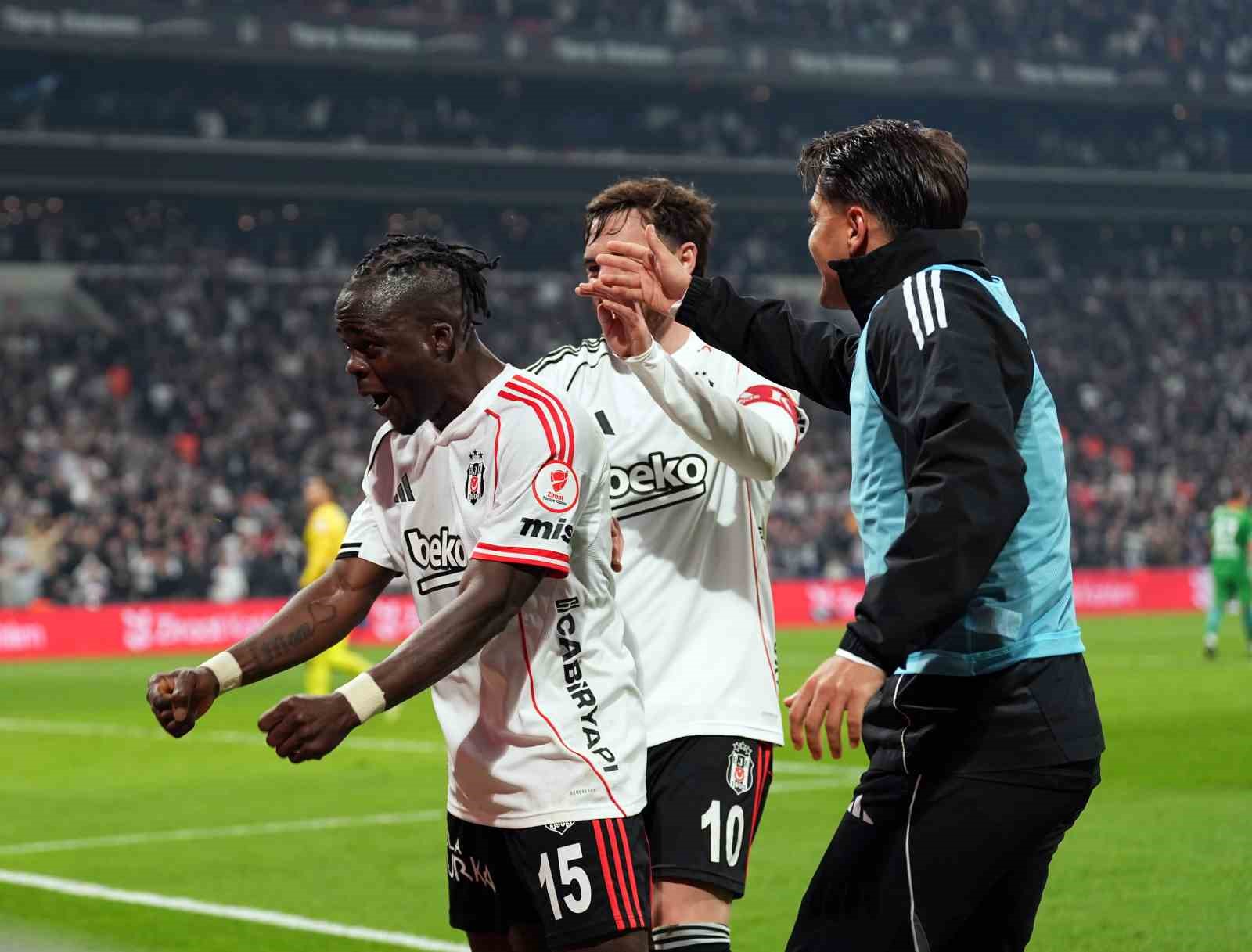 Ziraat Türkiye Kupası: Beşiktaş: 3 - Corendon Alanyaspor: 0 (Maç sonucu)

