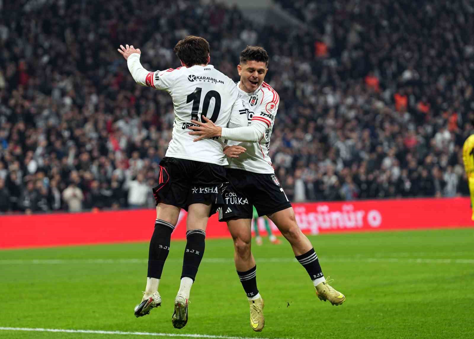 Ziraat Türkiye Kupası: Beşiktaş: 3 - Corendon Alanyaspor: 0 (Maç sonucu)
