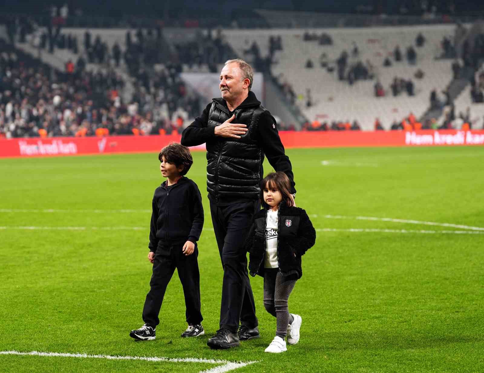 Ziraat Türkiye Kupası: Beşiktaş: 3 - Corendon Alanyaspor: 0 (Maç sonucu)
