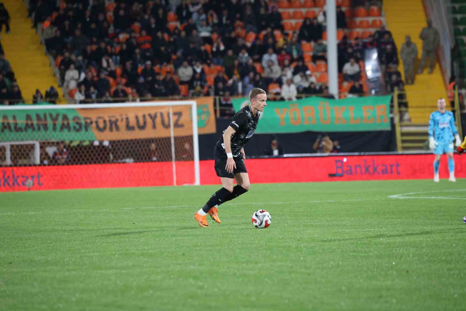 Ziraat Türkiye Kupası: Corendon Alanyaspor: 1 - Galatasaray: 2 (Maç sonucu)
