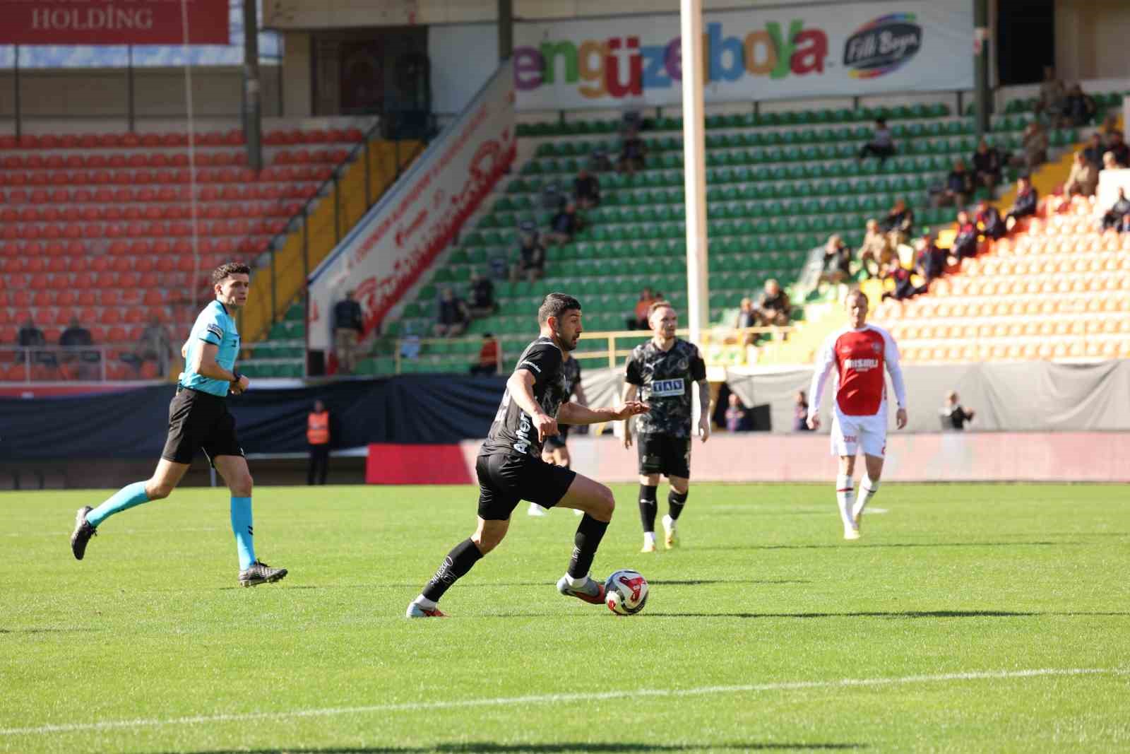 Ziraat Türkiye Kupası: Corendon Alanyaspor: 2 - Fatih Karagümrük: 2 (Maç sonucu)
Ziraat Türkiye Kupası: Corendon Alanyaspor: 2 - Fatih Karagümrük: 2 (Maç sonucu)