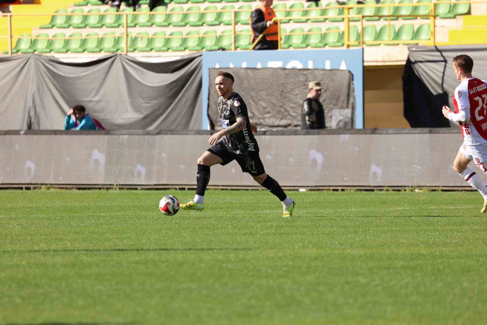 Ziraat Türkiye Kupası: Corendon Alanyaspor: 2 - Fatih Karagümrük: 2 (Maç sonucu)
Ziraat Türkiye Kupası: Corendon Alanyaspor: 2 - Fatih Karagümrük: 2 (Maç sonucu)