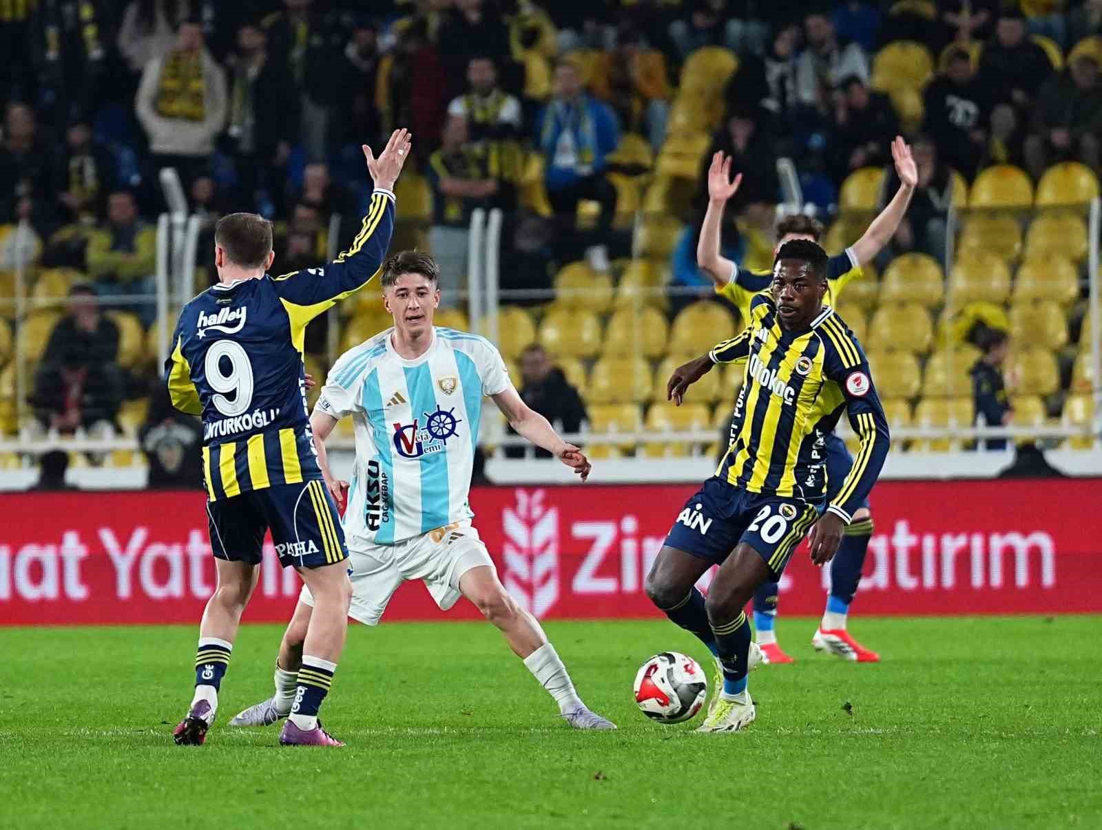Ziraat Türkiye Kupası: Fenerbahçe: 0 - Erzurumspor FK: 1 (İlk yarı)
