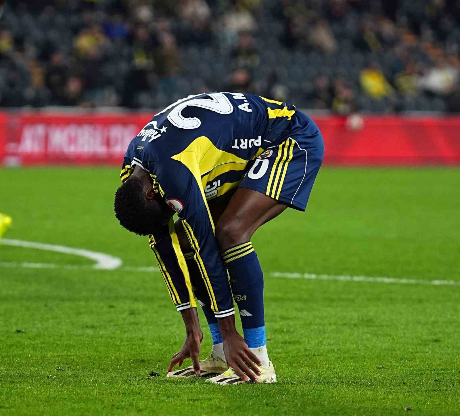 Ziraat Türkiye Kupası: Fenerbahçe: 0 - Erzurumspor FK: 1 (İlk yarı)
