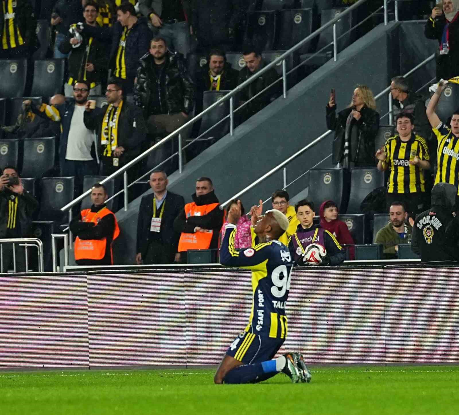 Ziraat Türkiye Kupası: Fenerbahçe: 3 - Erzurumspor FK: 1 (Maç sonucu)
