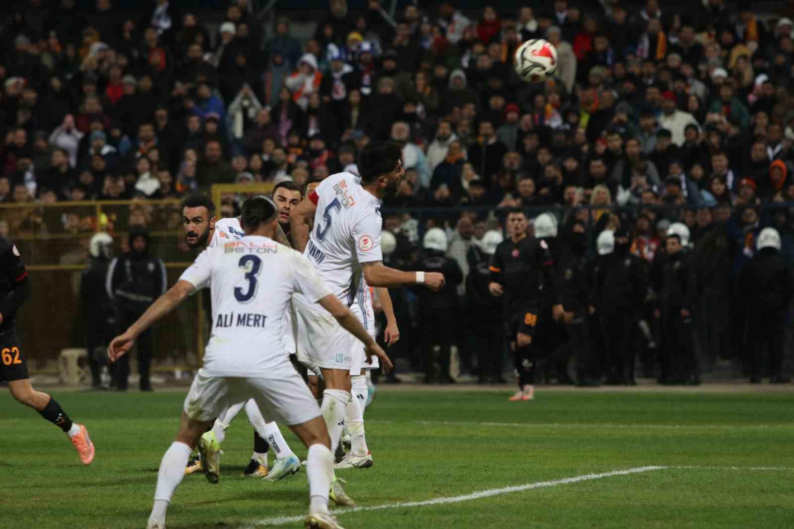 Ziraat Türkiye Kupası: Fethiyespor: 1 - Galatasaray: 2 (Maç sonucu)
Ziraat Türkiye Kupası: Fethiyespor: 1 - Galatasaray: 2 (Maç sonucu)