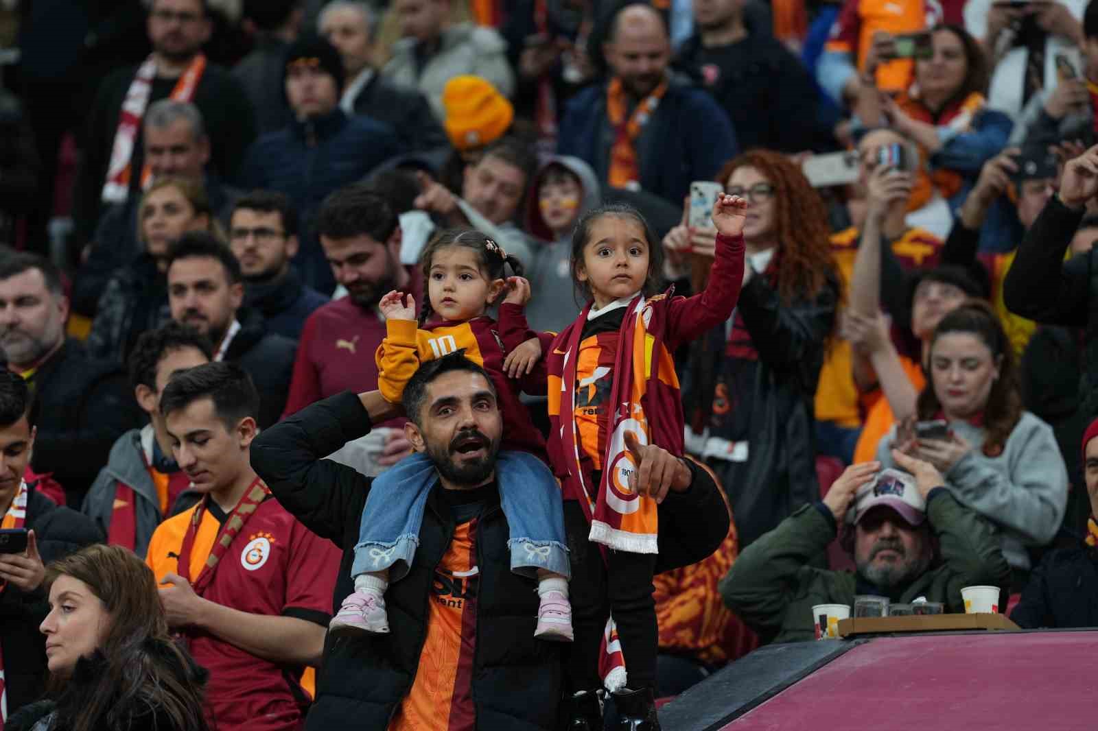 Ziraat Türkiye Kupası: Galatasaray: 0 - Gençlerbirliği: 0 (Maç devam ediyor)
