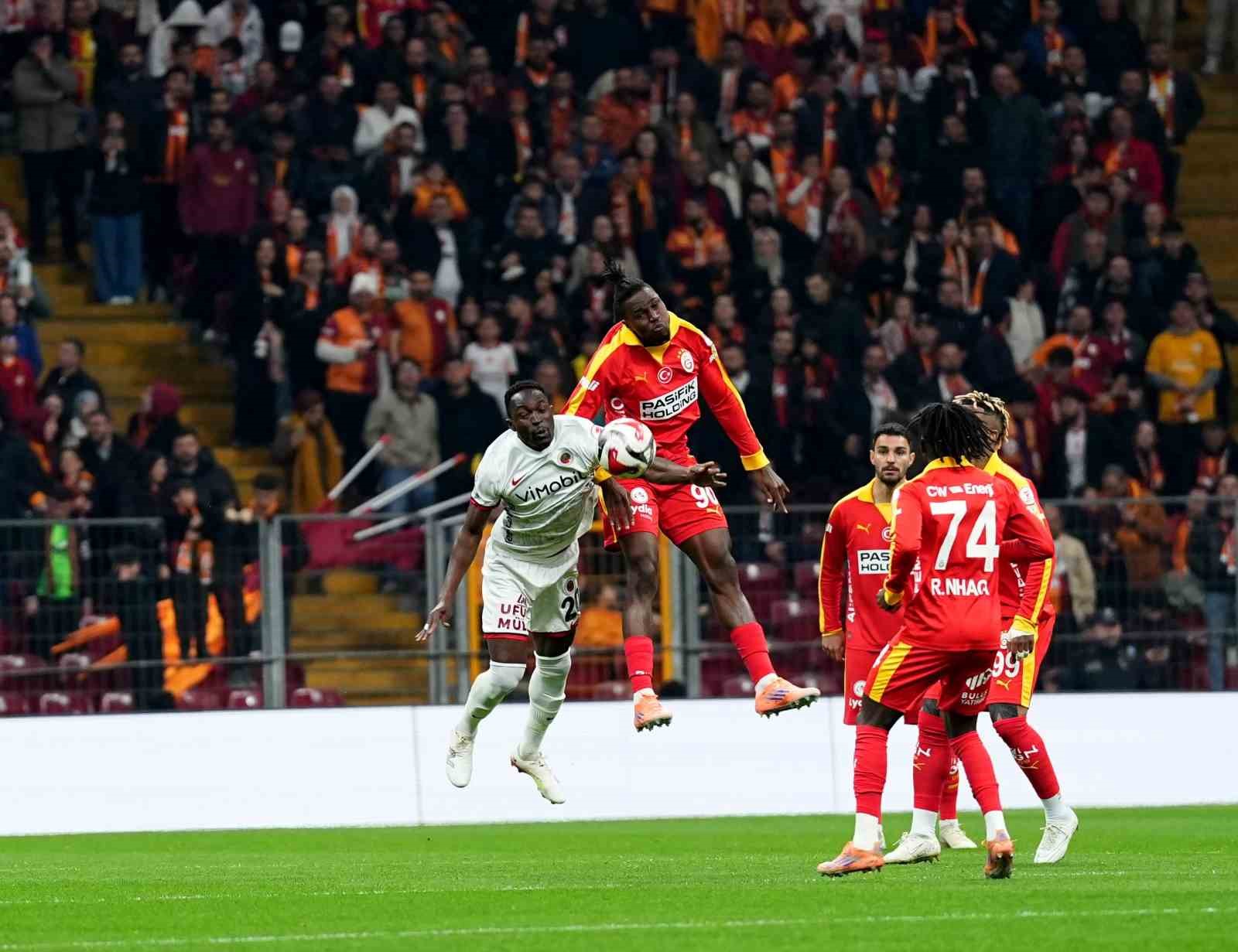 Ziraat Türkiye Kupası: Galatasaray: 0 - Gençlerbirliği: 0 (Maç devam ediyor)
