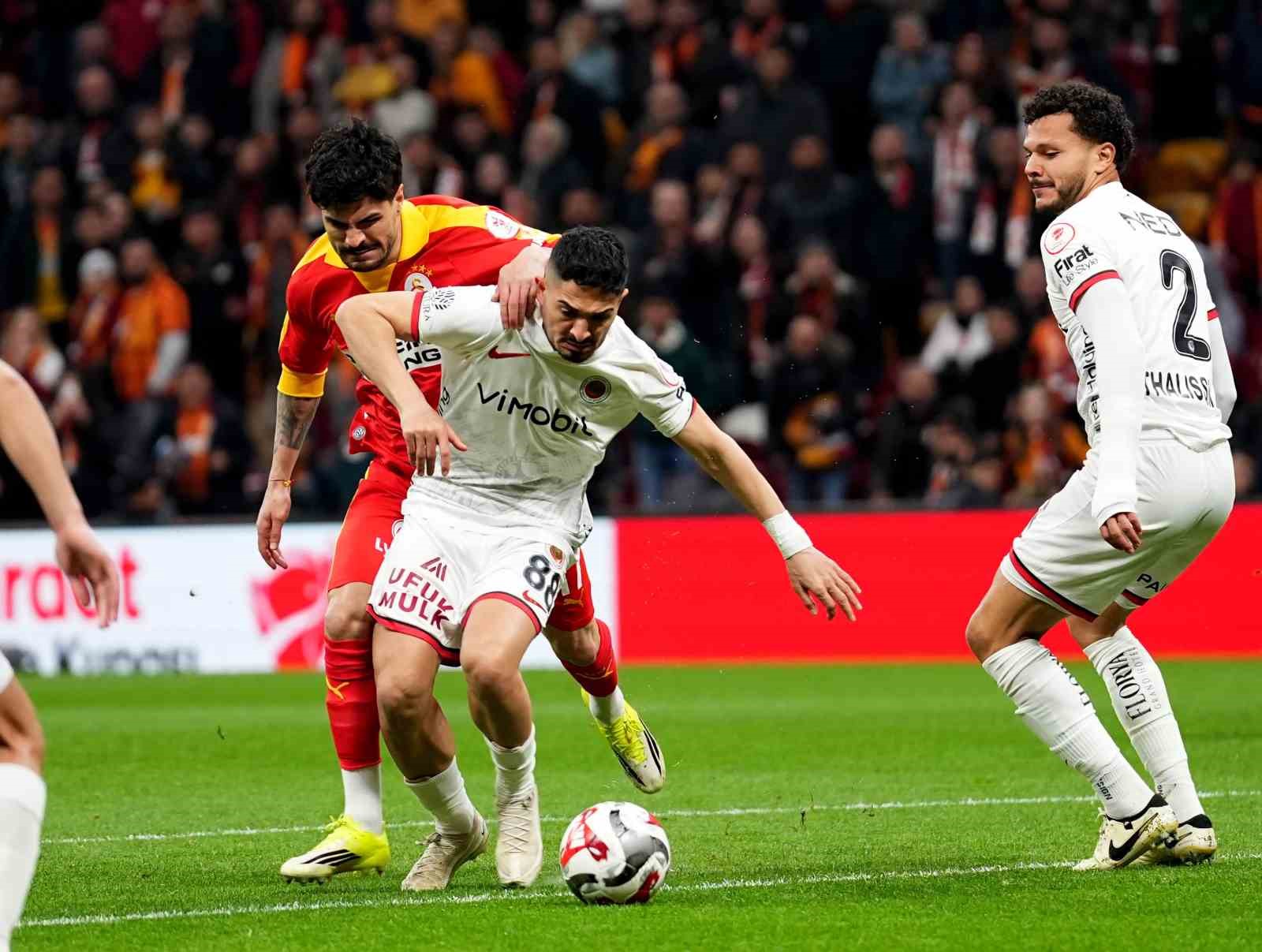 Ziraat Türkiye Kupası: Galatasaray: 0 - Gençlerbirliği: 0 (Maç devam ediyor)
