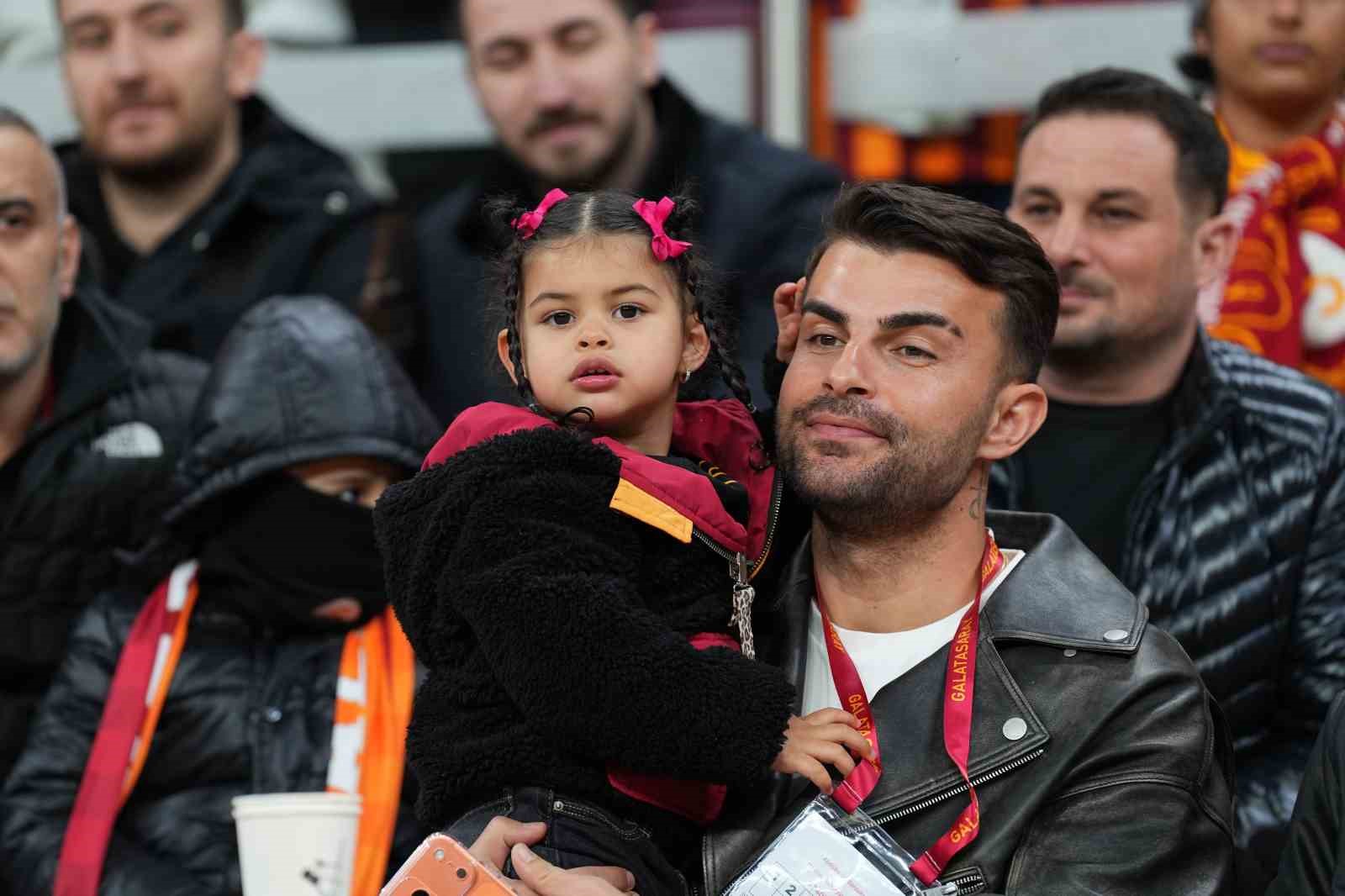 Ziraat Türkiye Kupası: Galatasaray: 0 - Gençlerbirliği: 0 (Maç devam ediyor)
