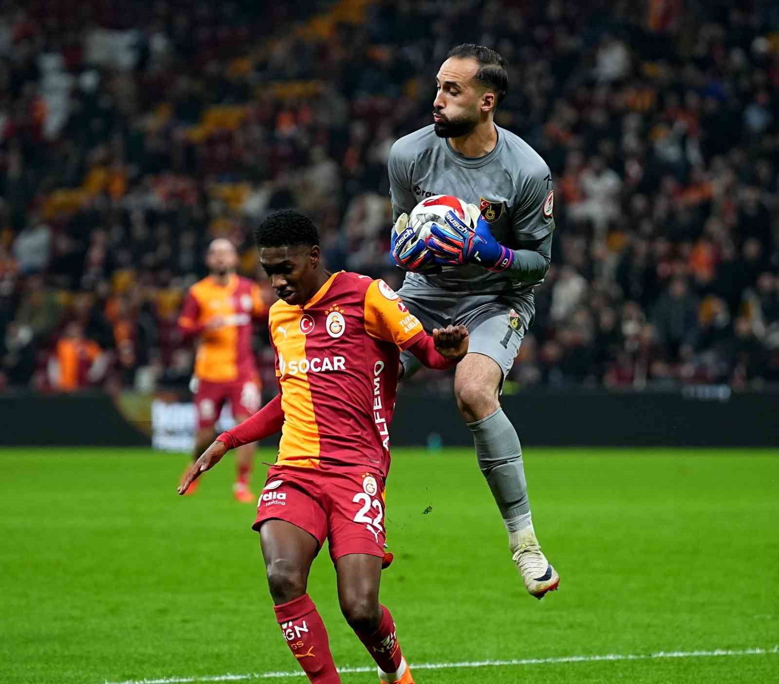 Ziraat Türkiye Kupası: Galatasaray: 1 - İstanbulspor: 0 (Maç devam ediyor)
