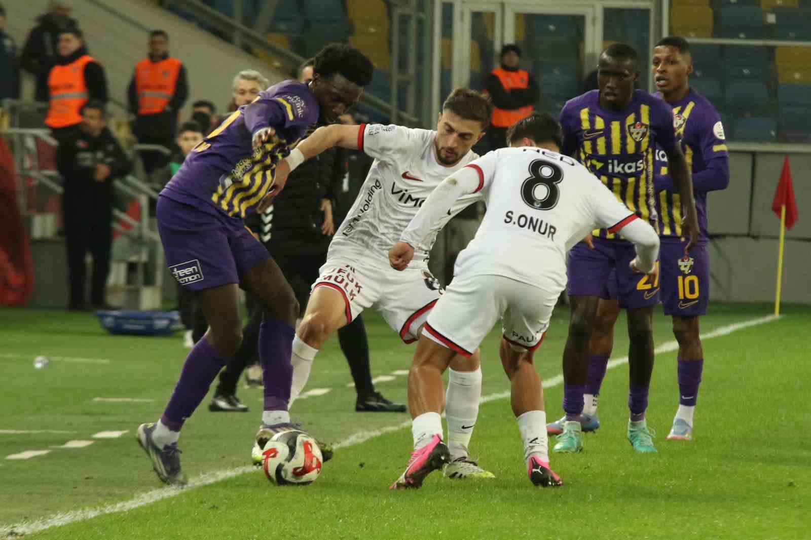 Ziraat Türkiye Kupası: Gençlerbirliği: 2 - Eyüpspor: 2
