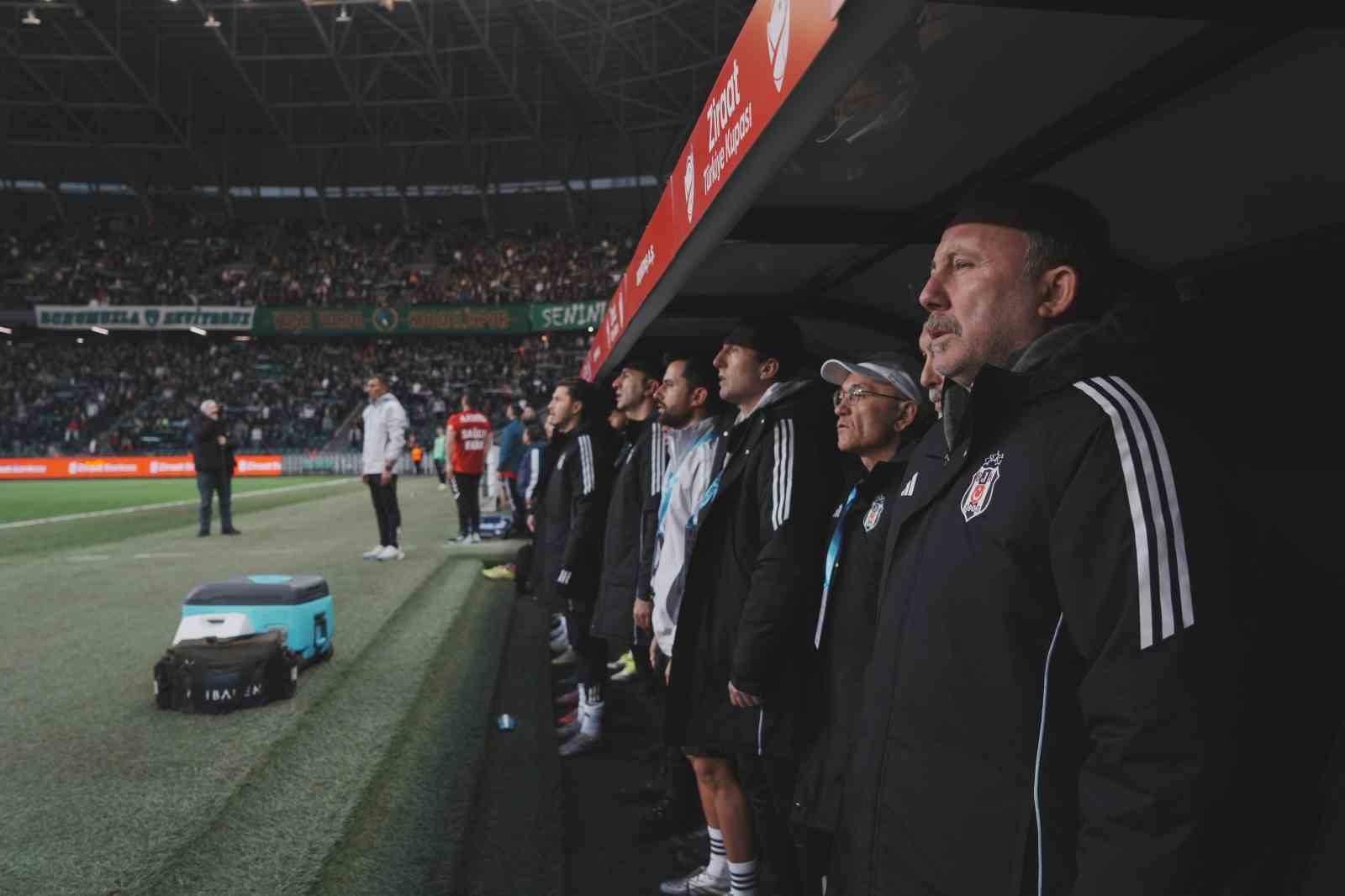 Ziraat Türkiye Kupası: Kocaelispor: 1 - Beşiktaş: 0 (Maç devam ediyor)
