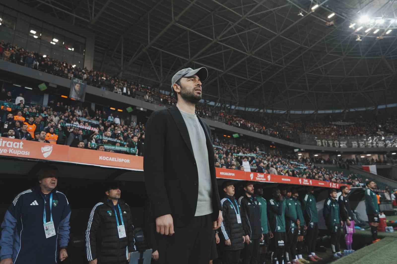 Ziraat Türkiye Kupası: Kocaelispor: 1 - Beşiktaş: 0 (Maç devam ediyor)
