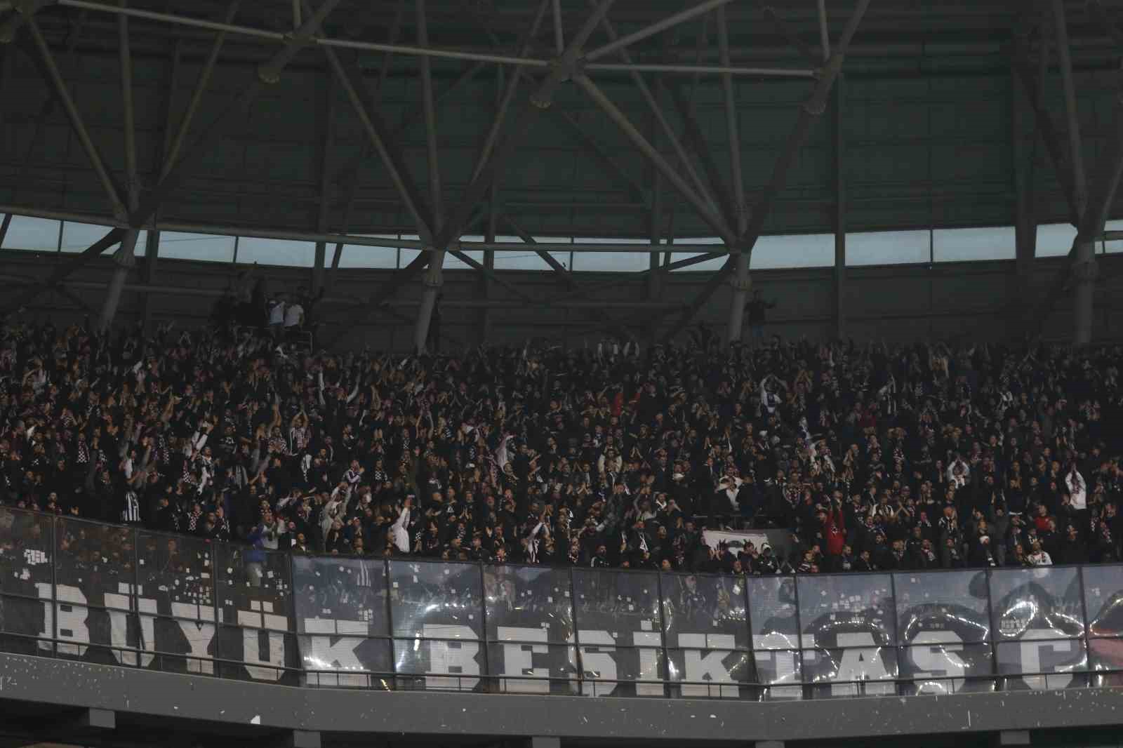 Ziraat Türkiye Kupası: Kocaelispor: 1 - Beşiktaş: 0 (Maç devam ediyor)
