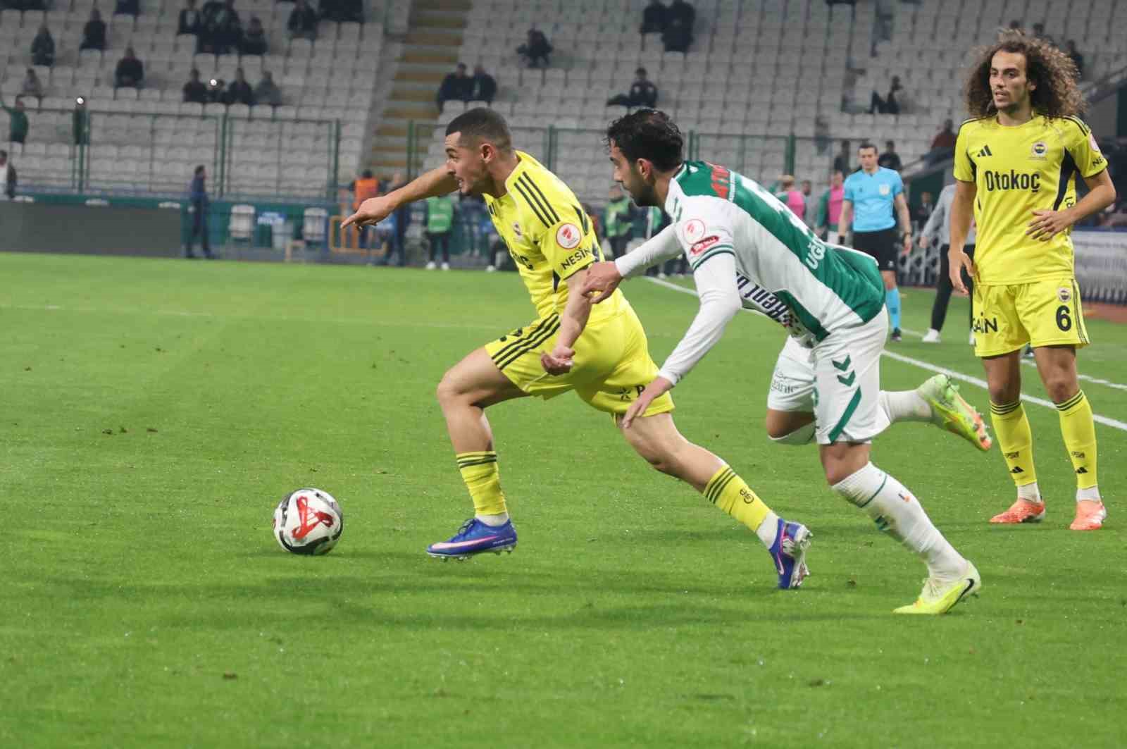 Ziraat Türkiye Kupası: Konyaspor: 0 - Fenerbahçe: 0 (İlk yarı)
