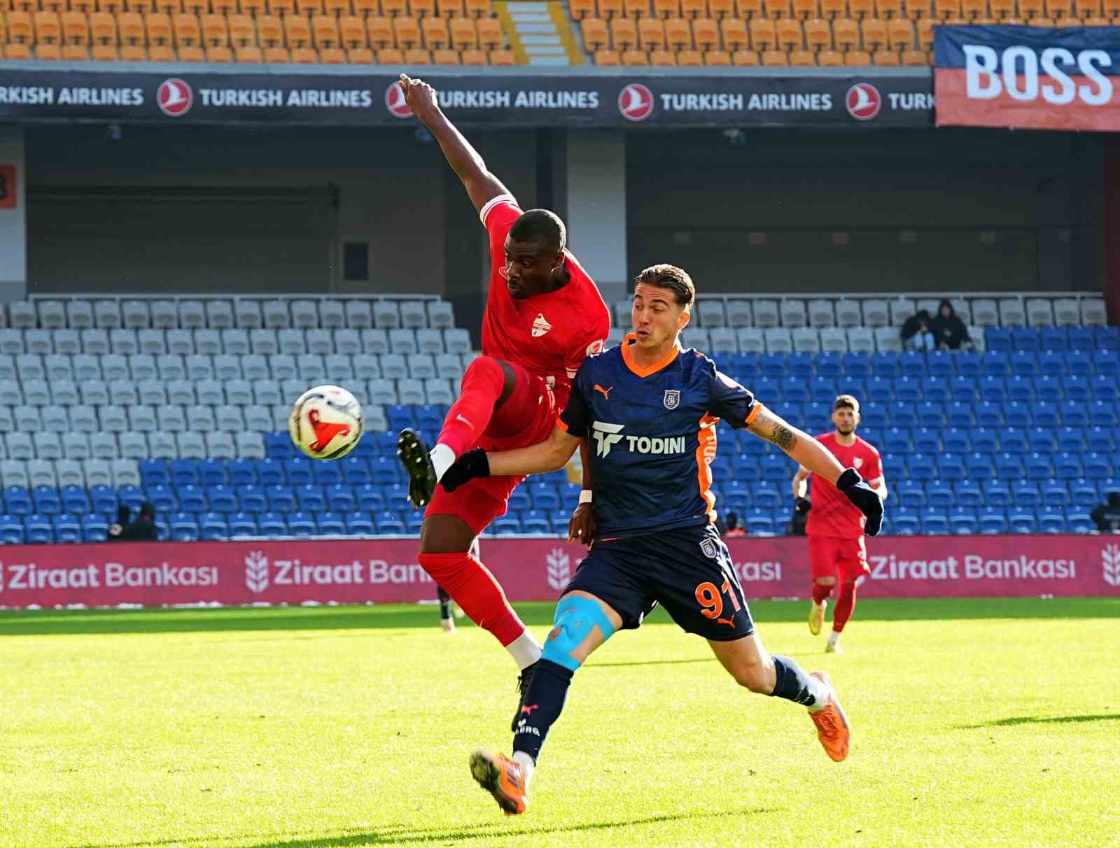 Ziraat Türkiye Kupası: RAMS Başakşehir: 0 - Boluspor: 0 (Maç devam ediyor)
