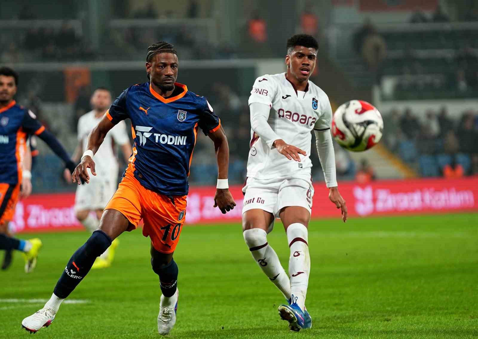 Ziraat Türkiye Kupası: RAMS Başakşehir: 0 - Trabzonspor: 1 (İlk yarı)
Ziraat Türkiye Kupası: RAMS Başakşehir: 0 - Trabzonspor: 1 (İlk yarı)