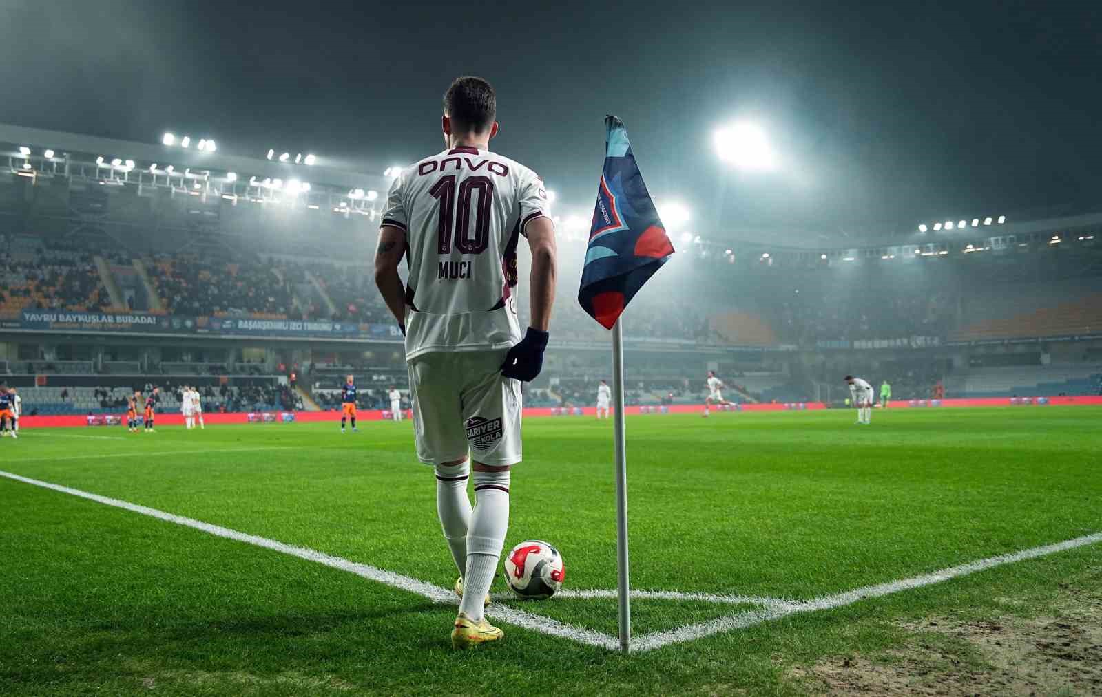 Ziraat Türkiye Kupası: RAMS Başakşehir: 0 - Trabzonspor: 1 (İlk yarı)
Ziraat Türkiye Kupası: RAMS Başakşehir: 0 - Trabzonspor: 1 (İlk yarı)