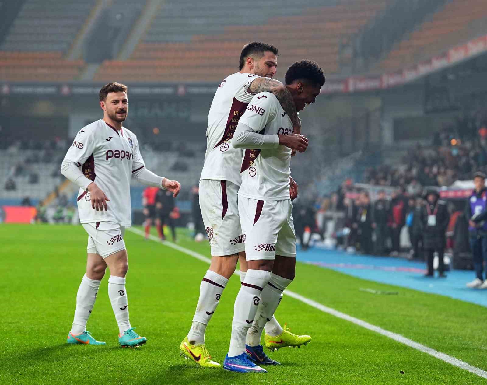 Ziraat Türkiye Kupası: RAMS Başakşehir: 0 - Trabzonspor: 1 (Maç devam ediyor)
