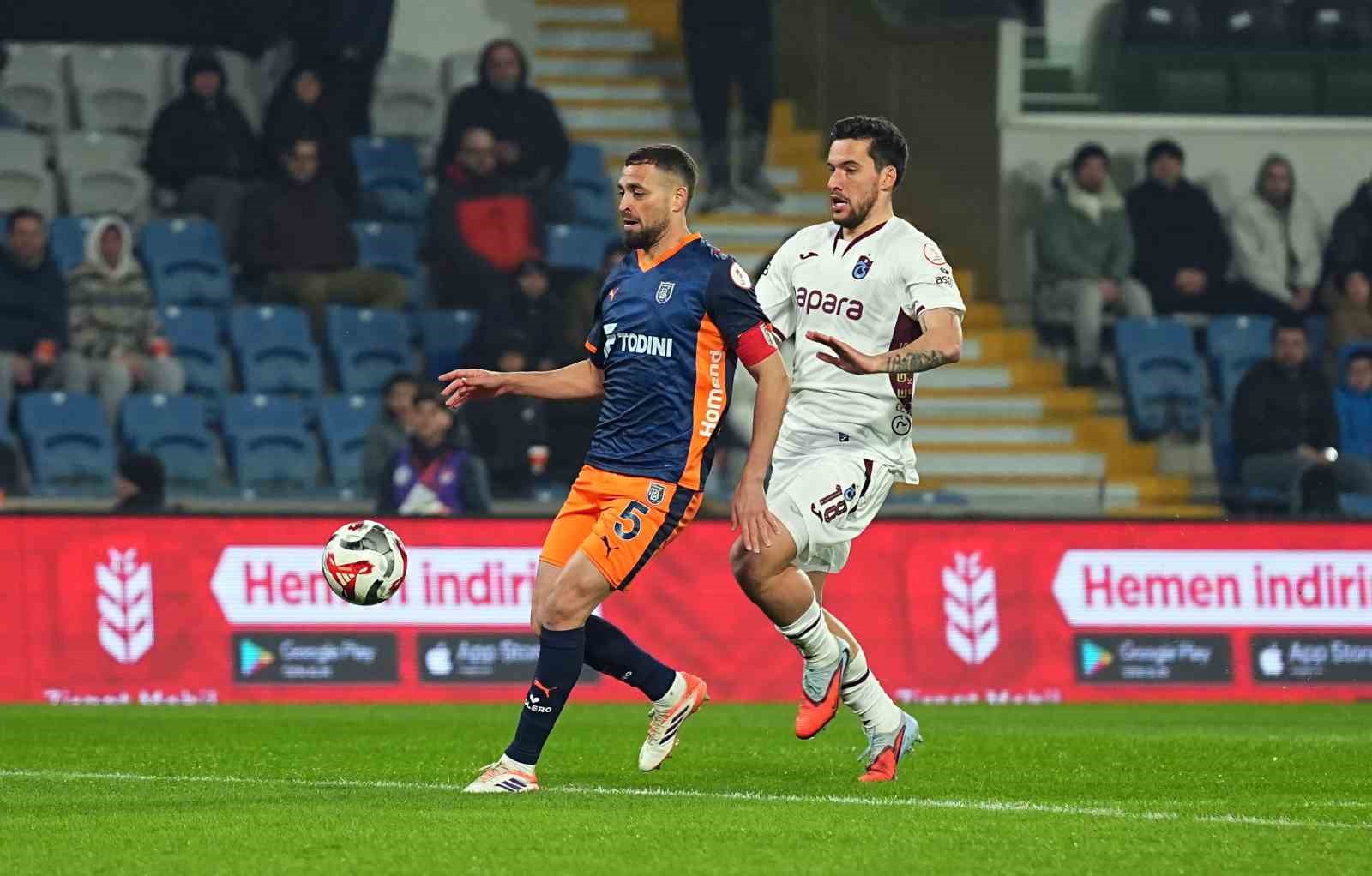 Ziraat Türkiye Kupası: RAMS Başakşehir: 0 - Trabzonspor: 1 (Maç devam ediyor)
