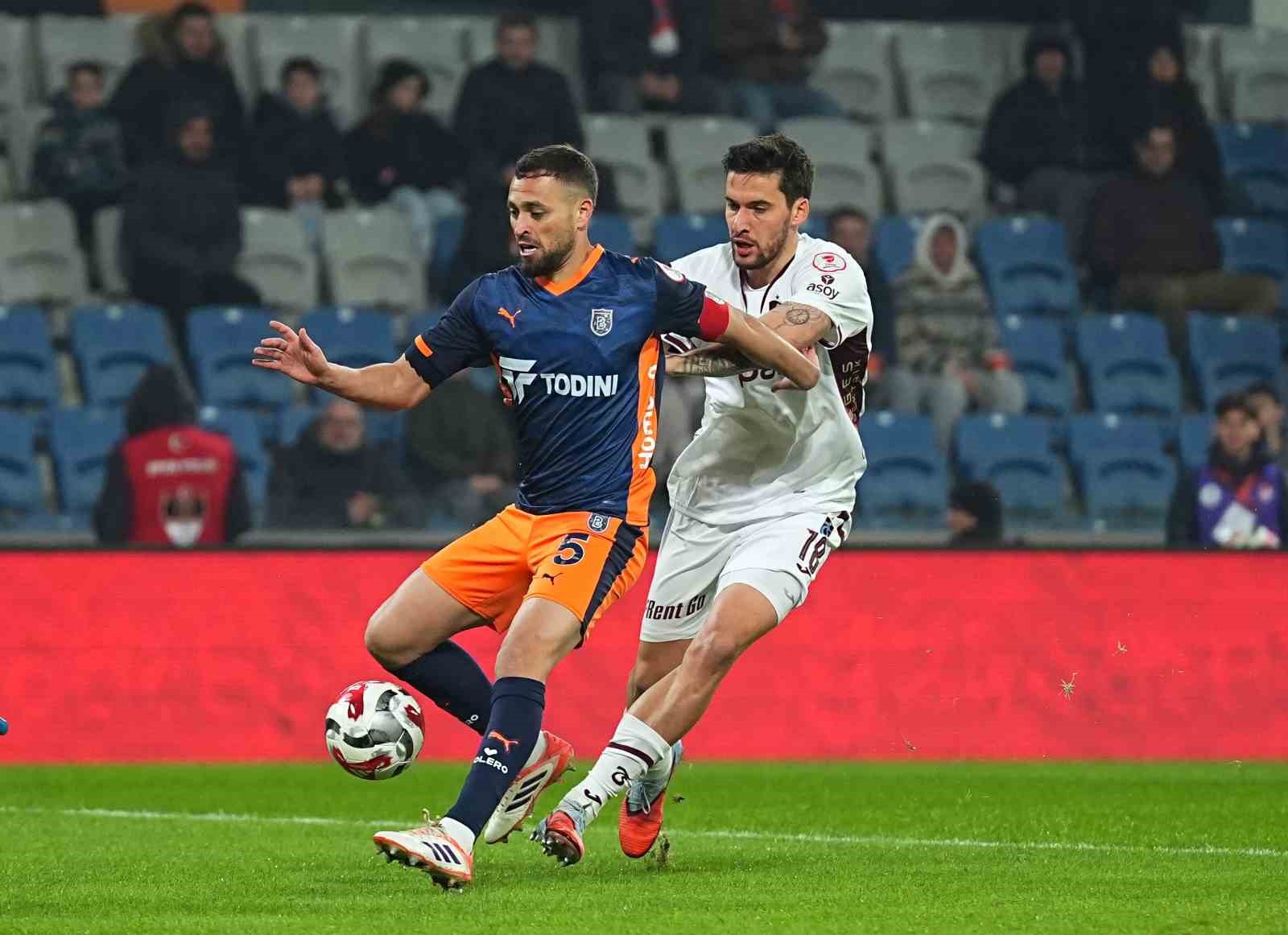 Ziraat Türkiye Kupası: RAMS Başakşehir: 0 - Trabzonspor: 1 (Maç devam ediyor)
