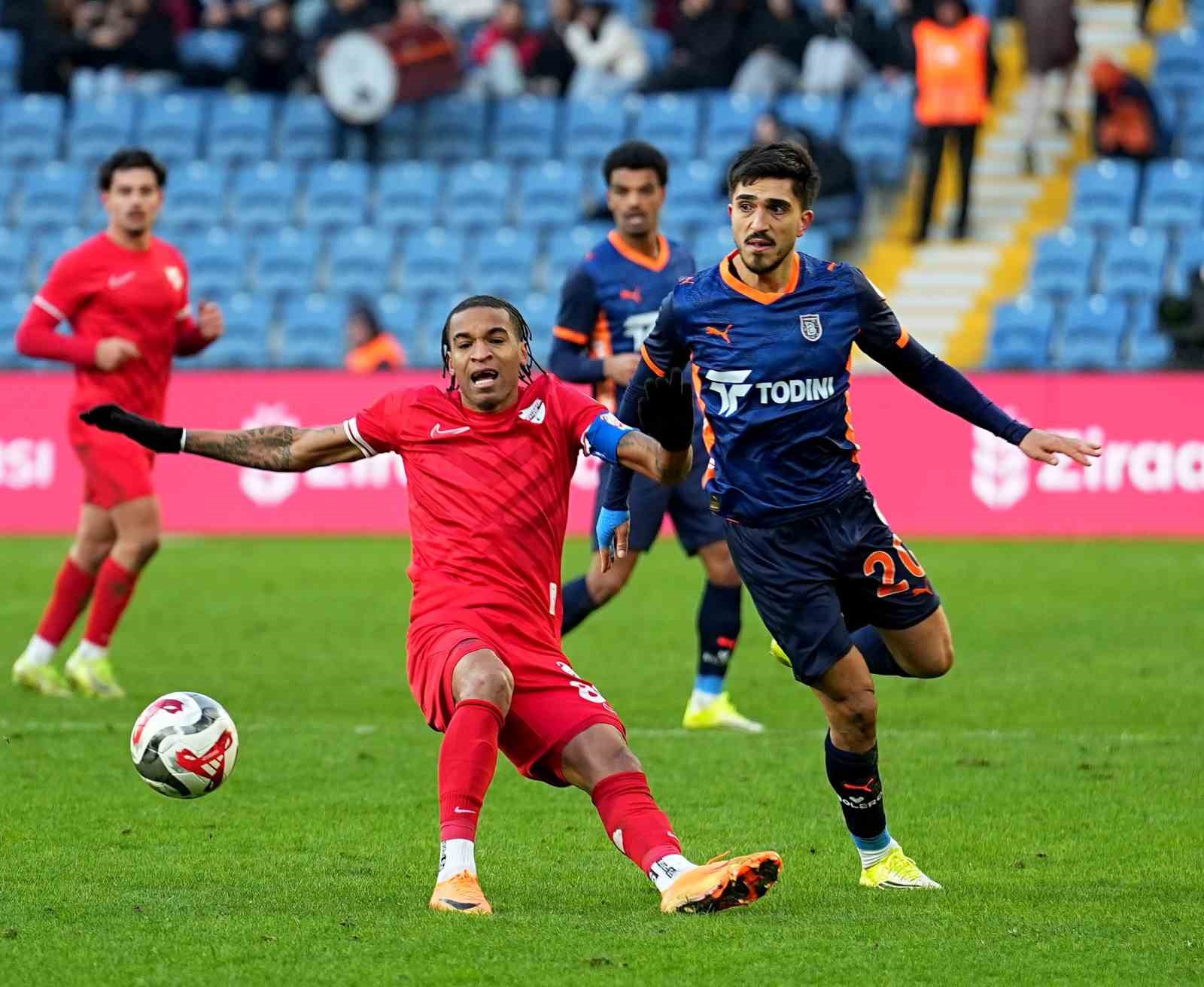 Ziraat Türkiye Kupası: Rams Başakşehir: 2 - Boluspor: 1 (Maç sonucu)
