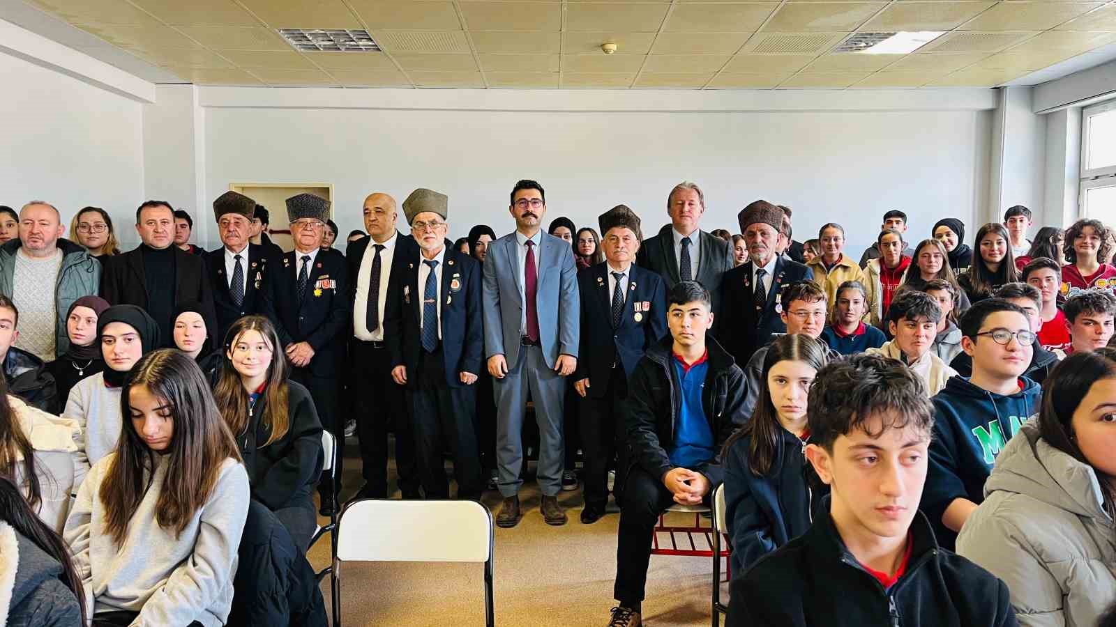 Zonguldaklı gaziler gençlerle buluştu
