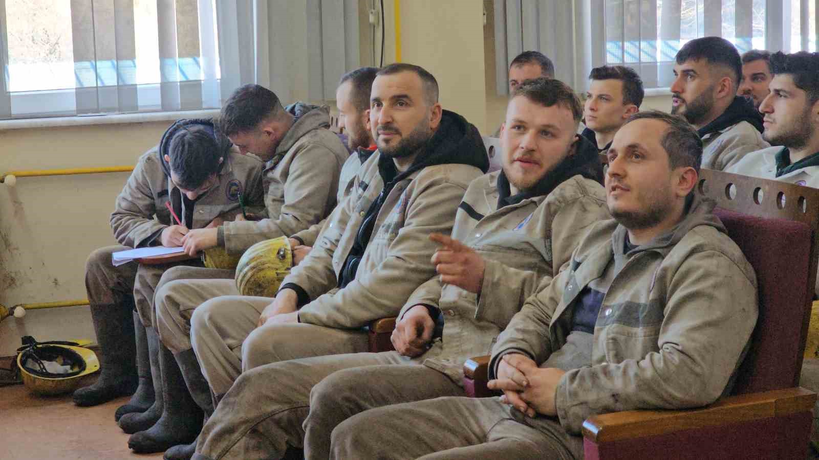 Zonguldak’ta 9 bin 200 madenciye "bağımlılıkla mücadele" eğitimi
