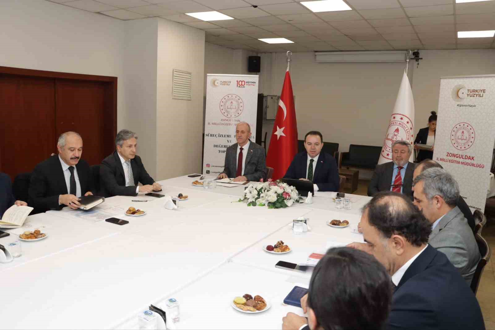 Zonguldak’ta eğitim yöneticileri ikinci dönem için toplandı
