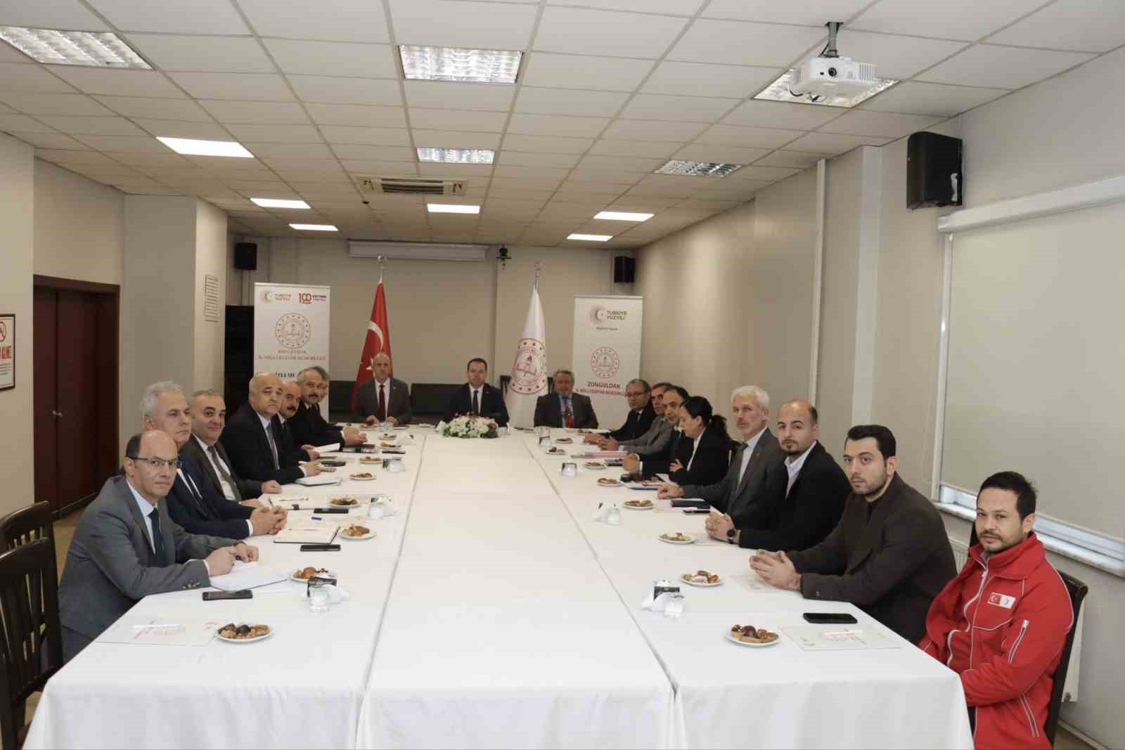 Zonguldak’ta eğitim yöneticileri ikinci dönem için toplandı
