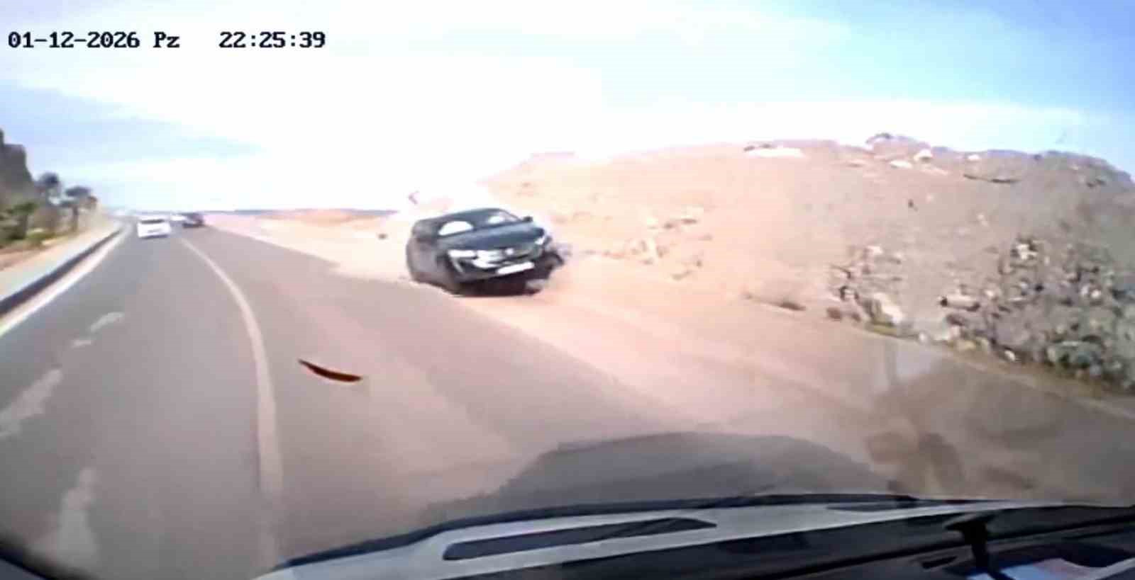 Zonguldak’ta kontrolden çıkan araç kaza yaptı
