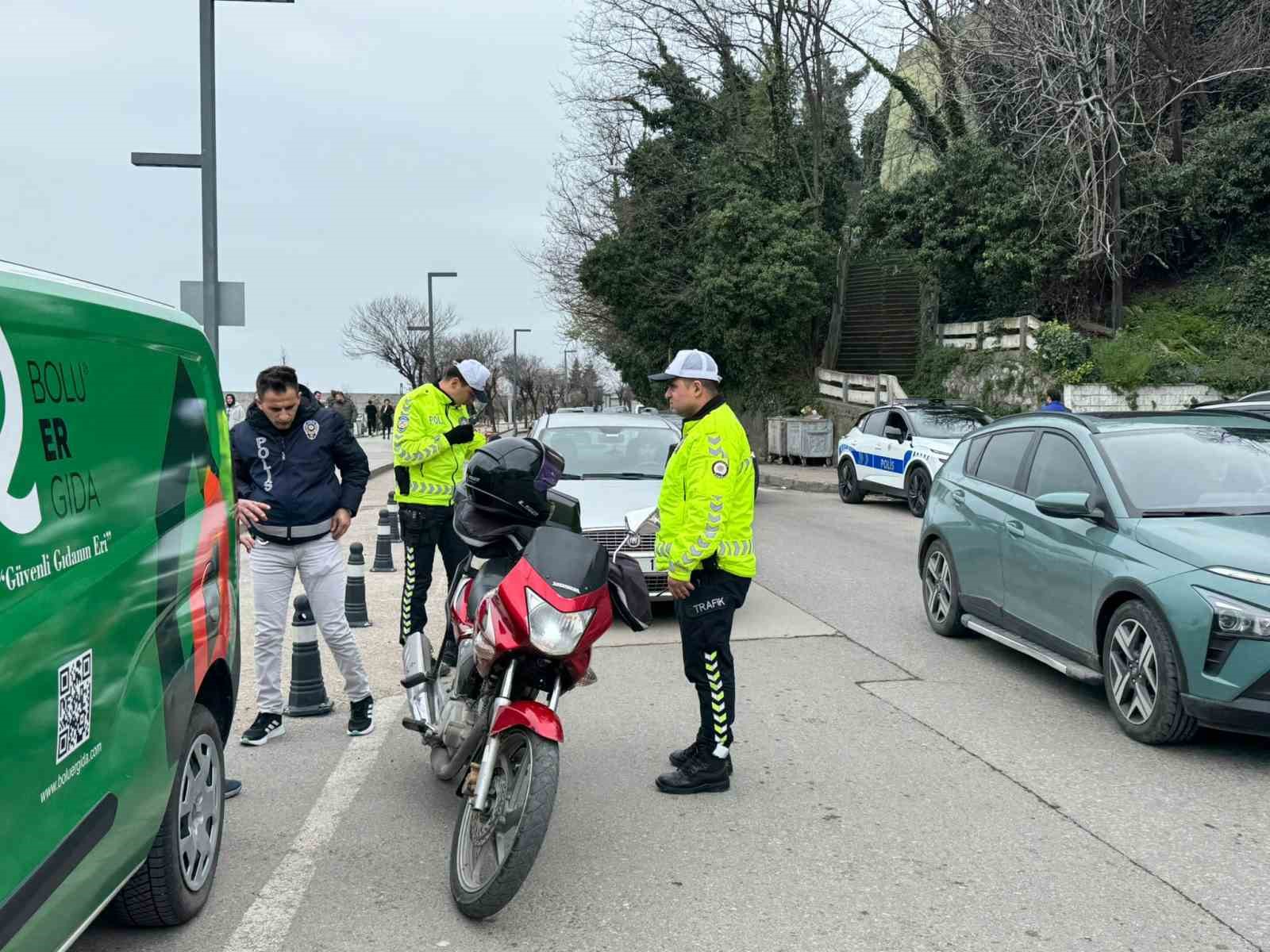 Zonguldak’ta trafik polislerinden denetim
