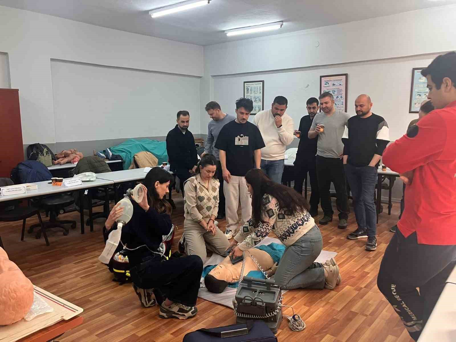 Zonguldak’ta yeni UMKE gönüllüleri yetiştirildi
Zonguldak’ta yeni UMKE gönüllüleri yetiştirildi