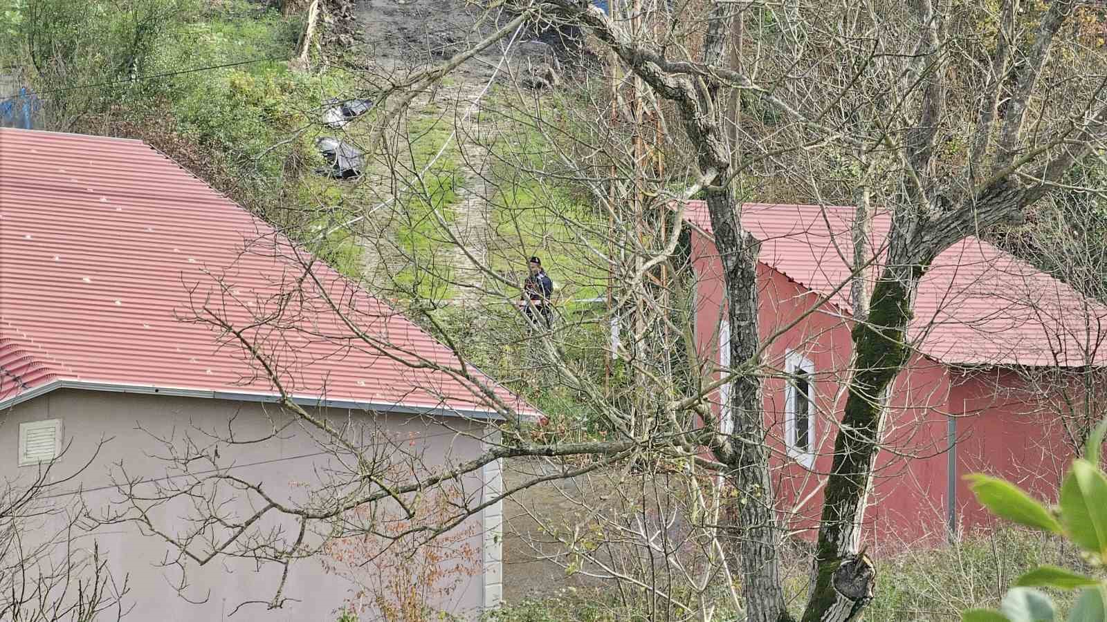 Zonguldak’taki çifte cinayette kahreden detay: Evine taktırdığı kamera kızı ve eşinin son anlarını kaydetti
Zonguldak’taki çifte cinayette kahreden detay: Evine taktırdığı kamera kızı ve eşinin son anlarını kaydetti