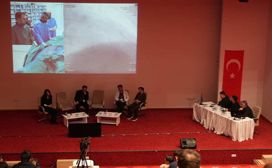 "Zor Vakalar, Canlı Çözümler"
