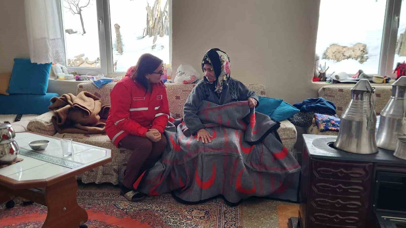 Zorlu kış şartlarında ihtiyaç sahiplerine destek
